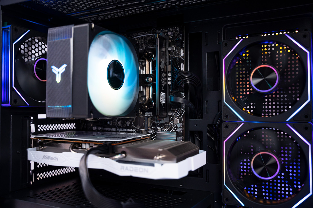 Ninja S Red Gaming PC